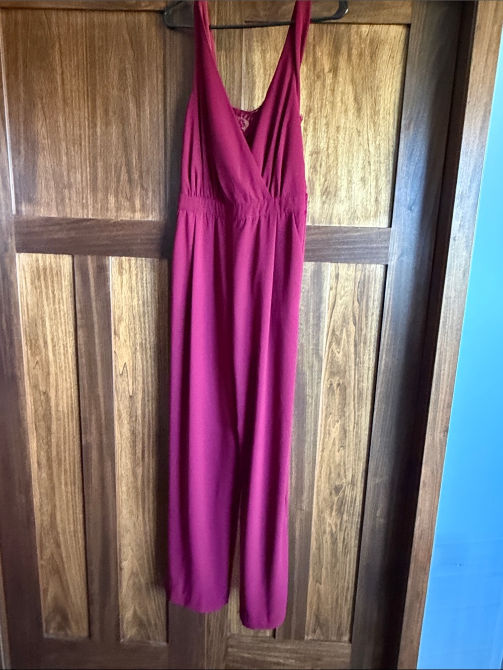 Lulu's Sleeveless V-Neck Jumpsuit in Deep Magenta